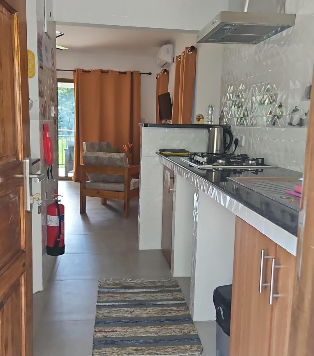 Solea Self Catering Hotell Victoria Eksteriør bilde